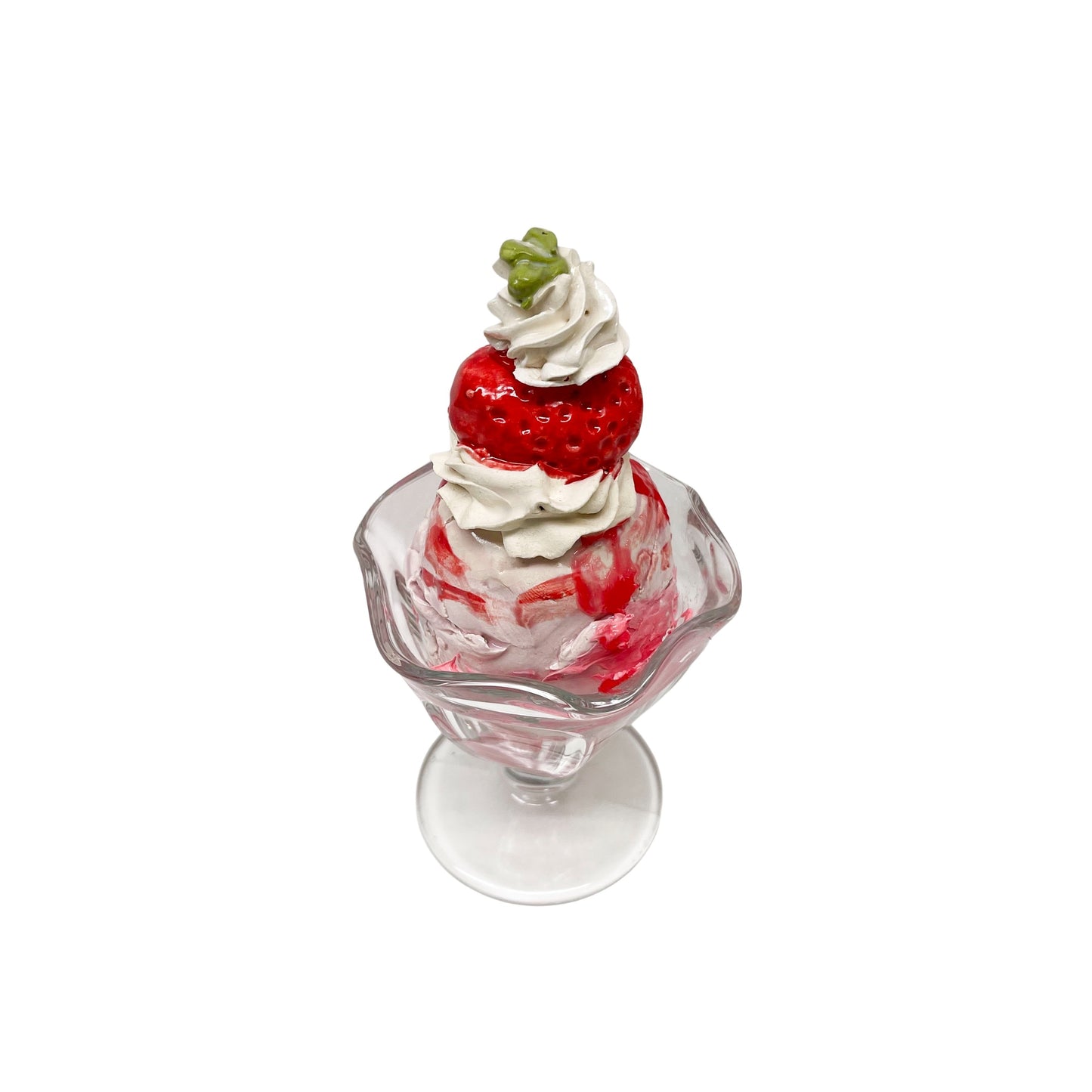 Single Scoop Strawberry Sundae 1