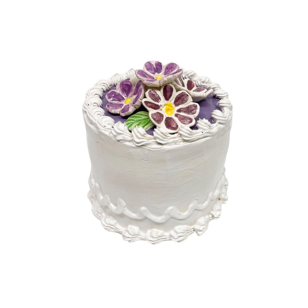 Vanilla Cake With Purple Daisies 27