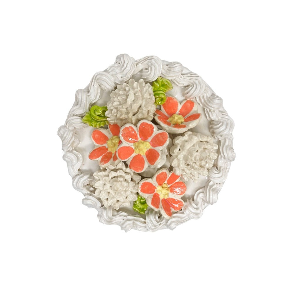 Vanilla Cake With Daisies and Chrysanthemums 74