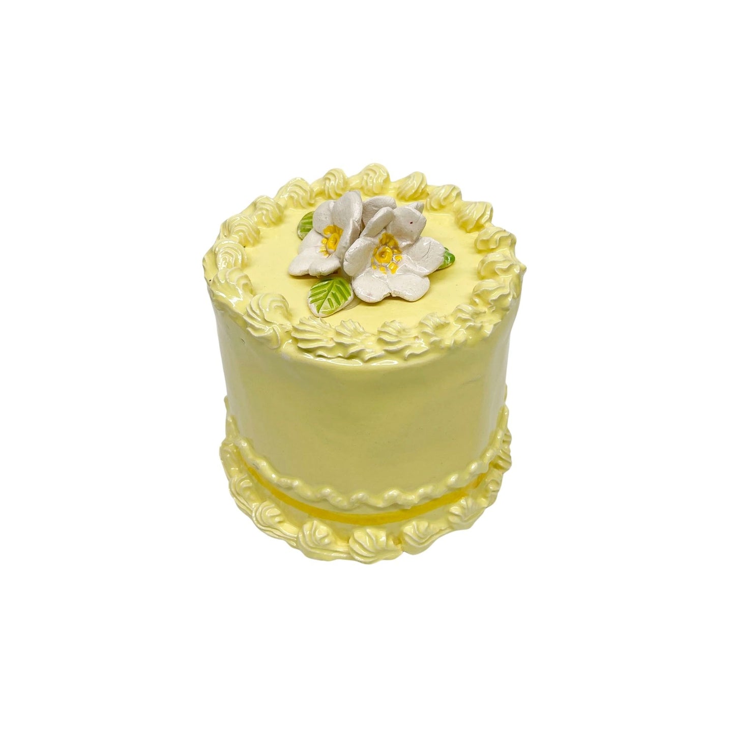 Lemon Cake With Daisies 10