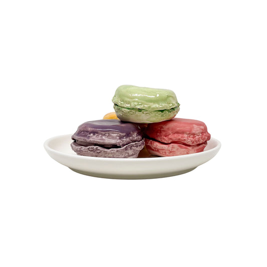Four Plated Macarons 39