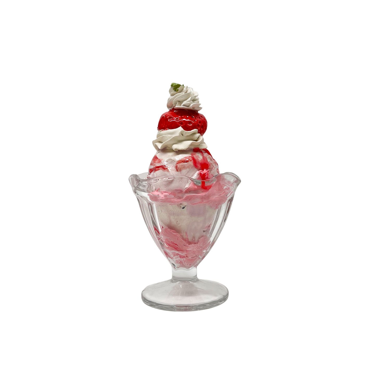 Single Scoop Strawberry Sundae 1