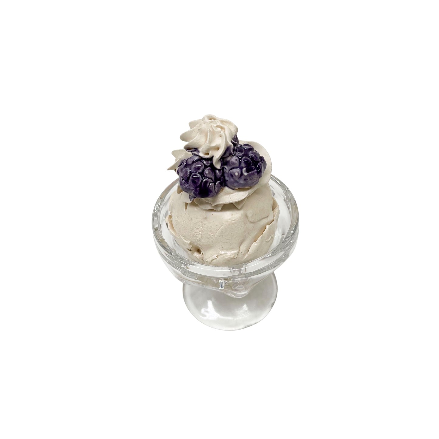 Single Scoop With Blackberries 1