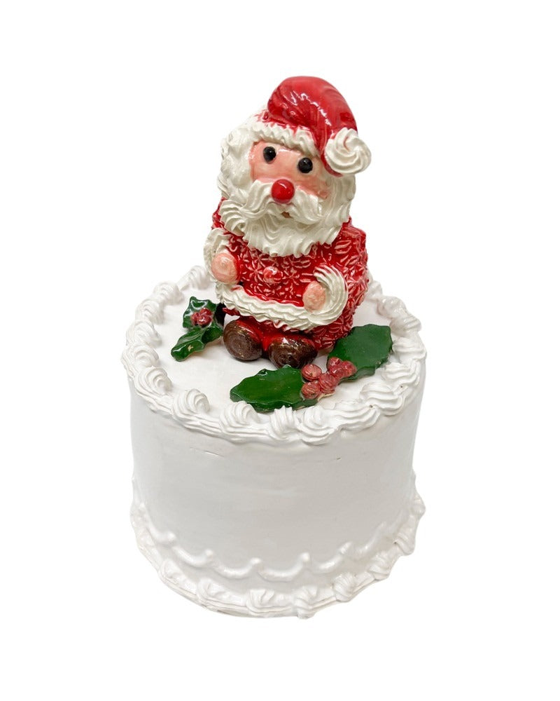 Santa Claus Topped Vanilla Cake 1