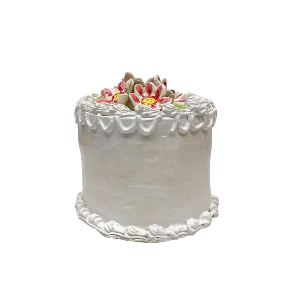 Vanilla Cake With Pink Daisies 73