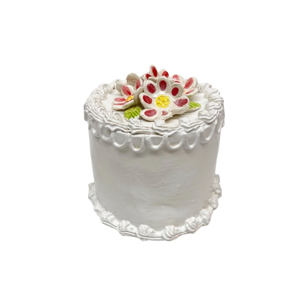 Vanilla Cake With Pink Daisies 73
