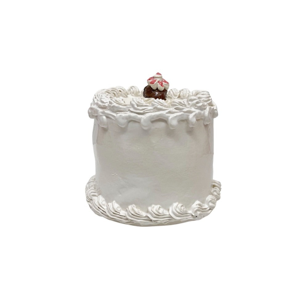 Vanilla Petite Cake With Flower Candy 72