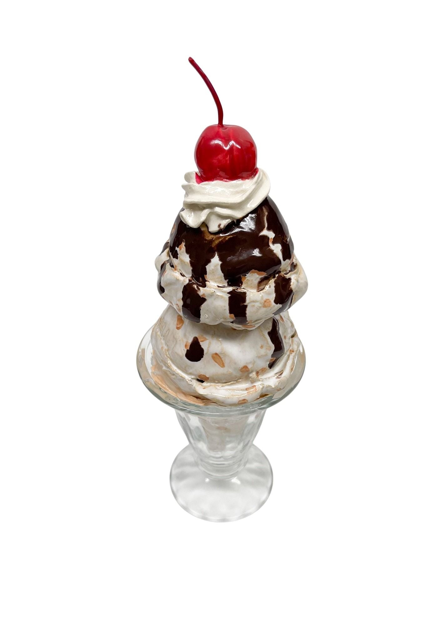 Double Scoop Toasted Almond Sundae