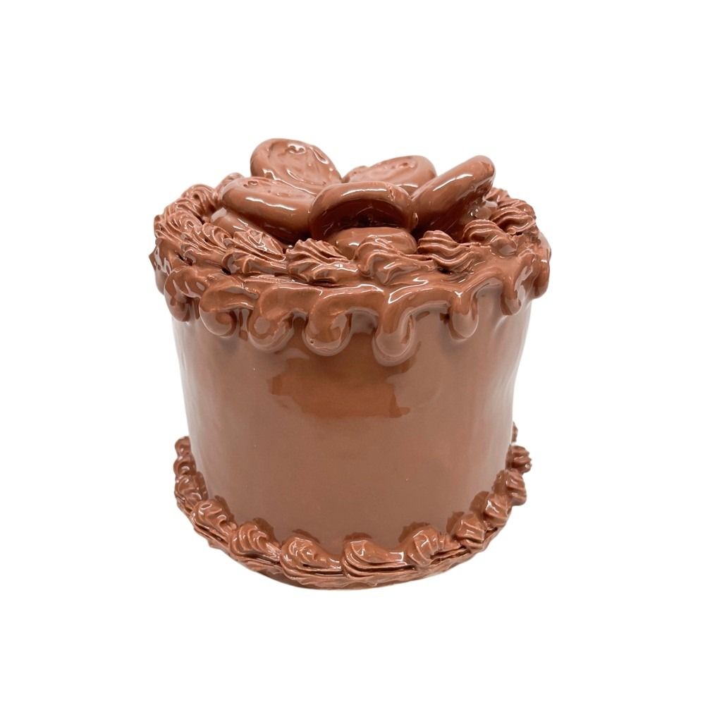 Milk Chocolate Cake With Medallions 7